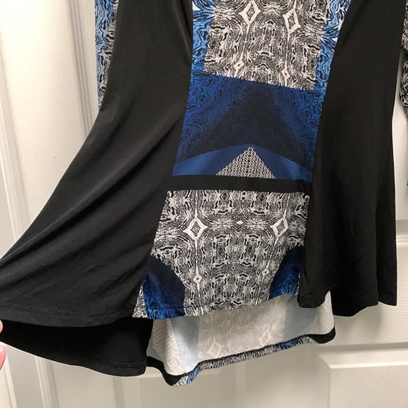 Woman’s Style & co. Size PM blouse - Picture 3 of 5